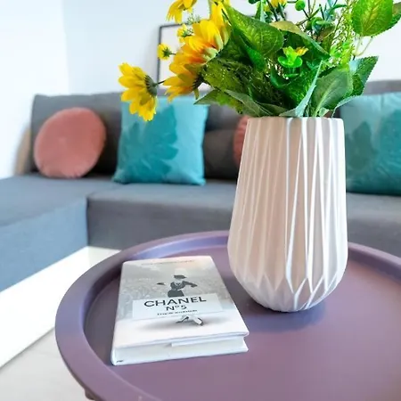 Joy City Stylish Chic Apartment *